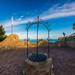Portynord Canneto (Lipari)