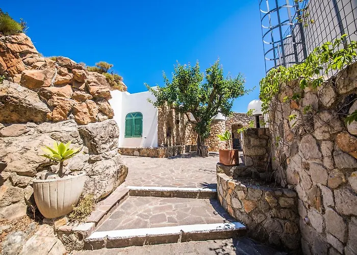 Portynord * Canneto (Lipari)