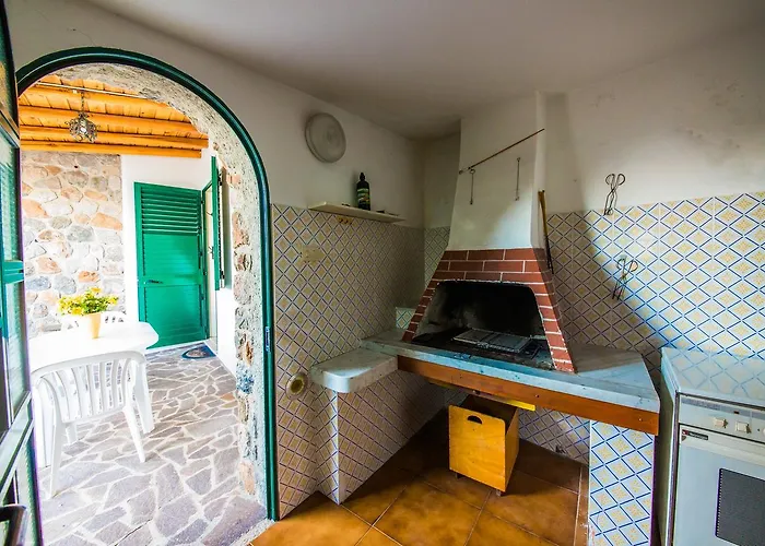 Portynord Canneto (Lipari)